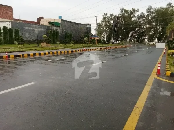 1 Kanal Residential Plot for sale in Sector E, DHA Gujranwala — photo 3