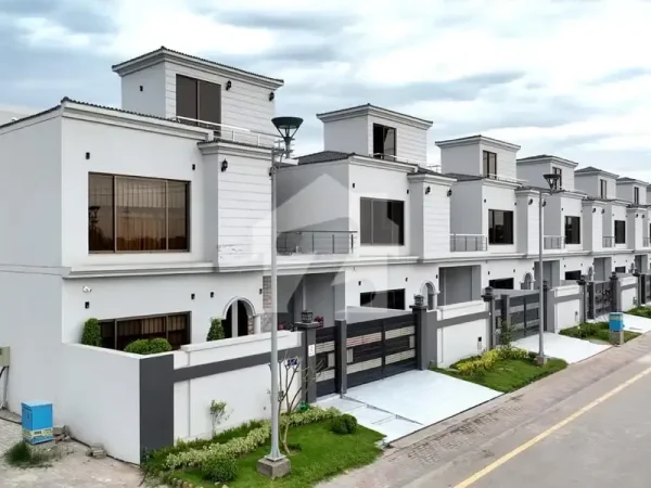 8 Marla Commercial Plot for sale in CZ-3, DHA Gujranwala — photo 3